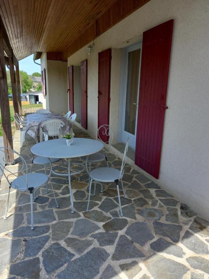 La Campagne Saint-Pardoux-le-Neuf Exterior photo